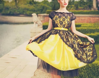Bridesmaid dress, Bridesmaid yellow dress tulle, vintage dress 1950, Vintage Tea Length Lace Dress