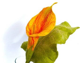 Flower in yellow, felted calla, decoration for the apartment, noble gift for the mother, for birthday or for Christmas