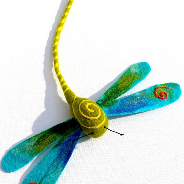 Dragonfly, felted dragonfly to tinker with the school bag or as an application