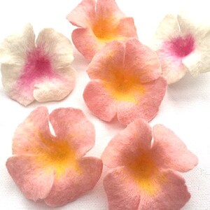 Set of 10 pastel flowers for crafting image 4