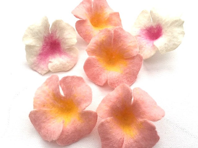 Set of 10 pastel flowers for crafting image 4