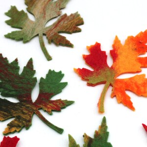 Leaves, maple leaves in colored, set of 10, felted for the season table or as decoration for the apartment image 2