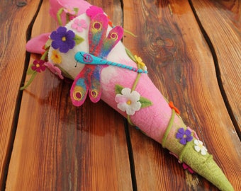 Schultüte, 35 cm, in Handarbeit gefilzte Schultüte für Geschwister, mit Libelle,