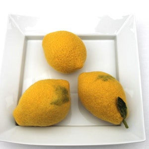 Agrumes, citrons, oranges feutrés à la main comme décoration pour la maison image 7