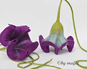 Felt flowers in purple, window decoration, handmade felted flower as decoration for the apartment, gift for the mother for Christmas