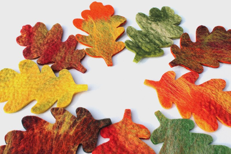 10 x Eichenblätter gefilzt in bunten Herbst Farben für den Jahreszeitentisch, Karnevalskostüm, Fasching oder zur Dekoration Bild 5