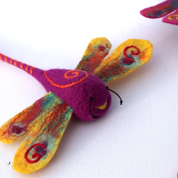 Dragonfly, felted dragonfly in Yellow,  to tinker with the school bag or as an application