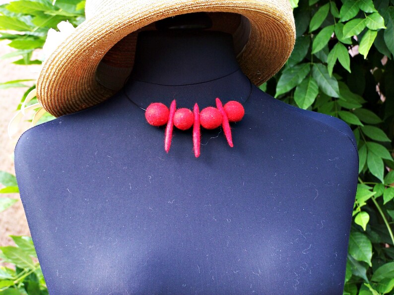 Felt necklace for the layered look, felted necklace in red, felt necklace long felt necklace red rose necklace felt jewelry image 9