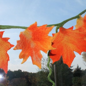 10 x maple leaves felted in bright colors for the season tablecloth, carnival costume, carnival or for decoration image 10