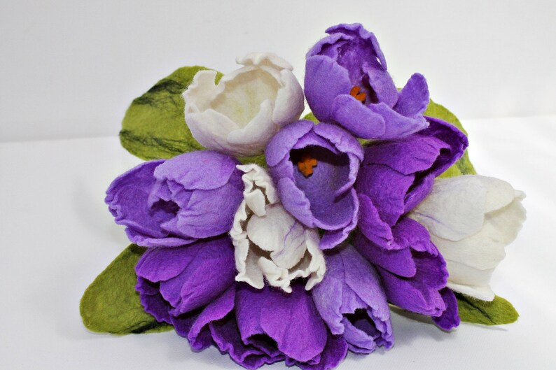 5 x flowers, tulips in purple, felted purple tulips as a bouquet of tulips, bouquet, bouquet for wedding, bridal bouquet, felt flowers image 2