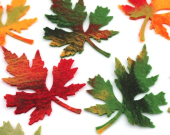 Paquet de 10 feuilles, feuilles d'érable colorées, feutrées pour la table saisonnière ou comme décoration pour la maison