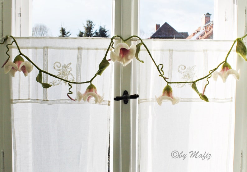 Easter deco, Flower garland in pink light, garland felt, felt garland, garland, window decoration image 9