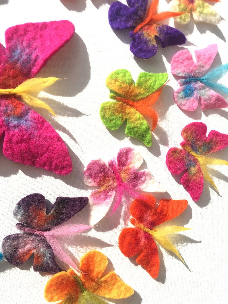 Butterflies, 11 pieces, 10x small, 1x large butterfly and colorful for tinkering for the school bag, as decoration for baptism image 6