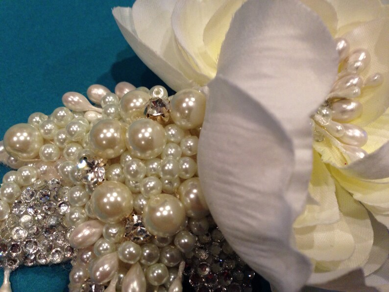bridal hairpiece with large flower pearls /& rhinestones