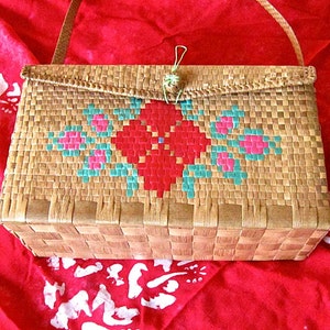 Hand Woven Lauhala Purse: Micronesian Island Collectible