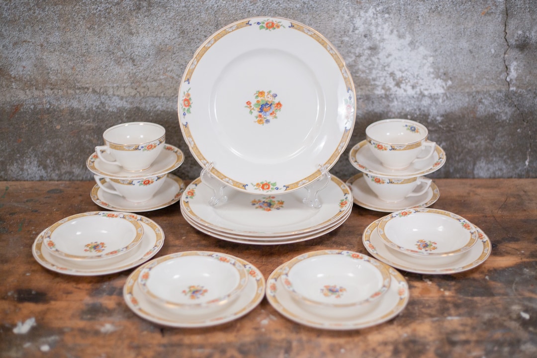 WH Grindley English China Dinnerware Set 1930s Porcelain Dinner Set