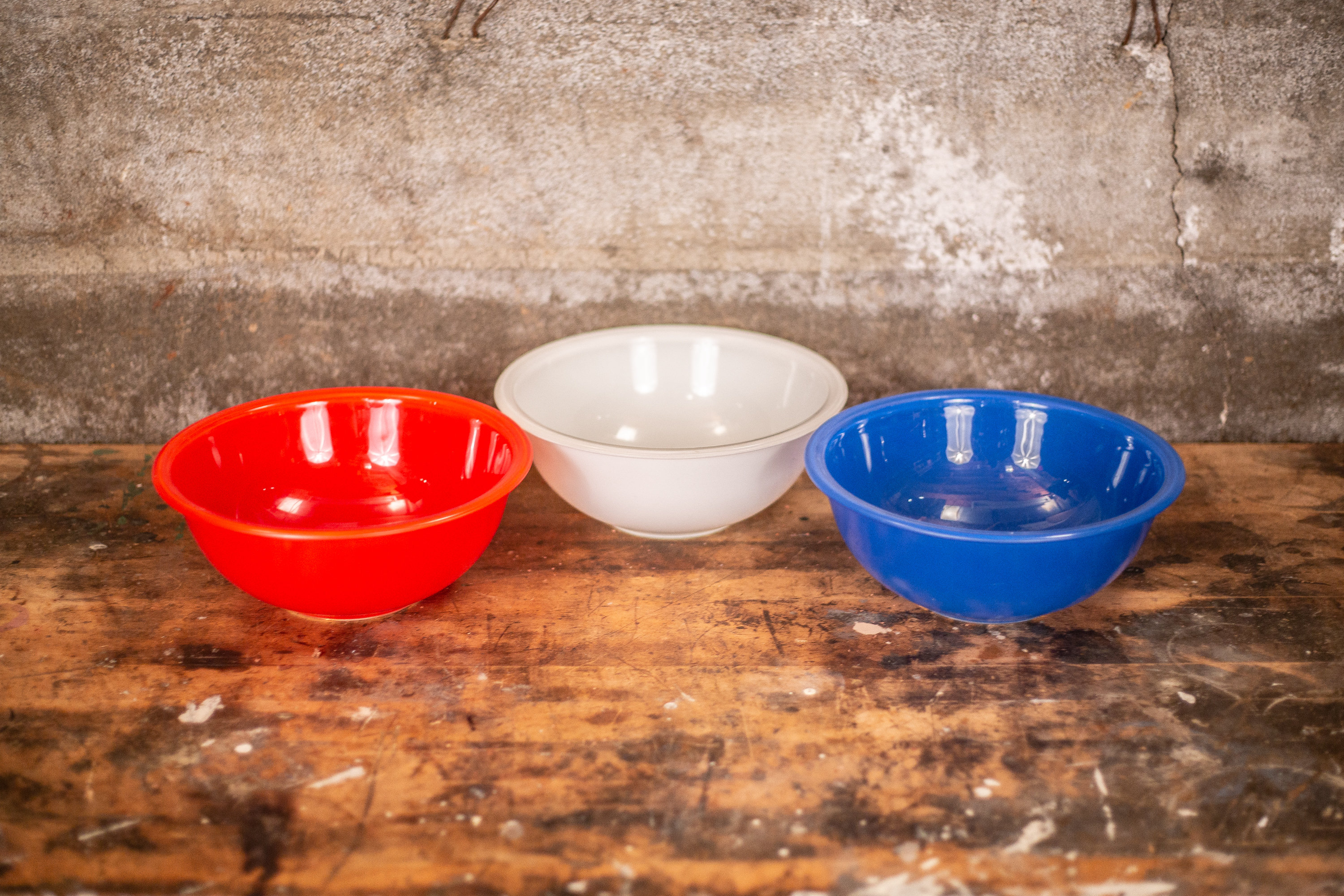 Pyrex ミキシングボウル ドット柄 レッド Pyrex ミキシングボウル ドット柄 レッド