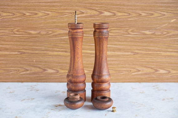 Salt and Pepper Grinder Set - Recalibrated Living