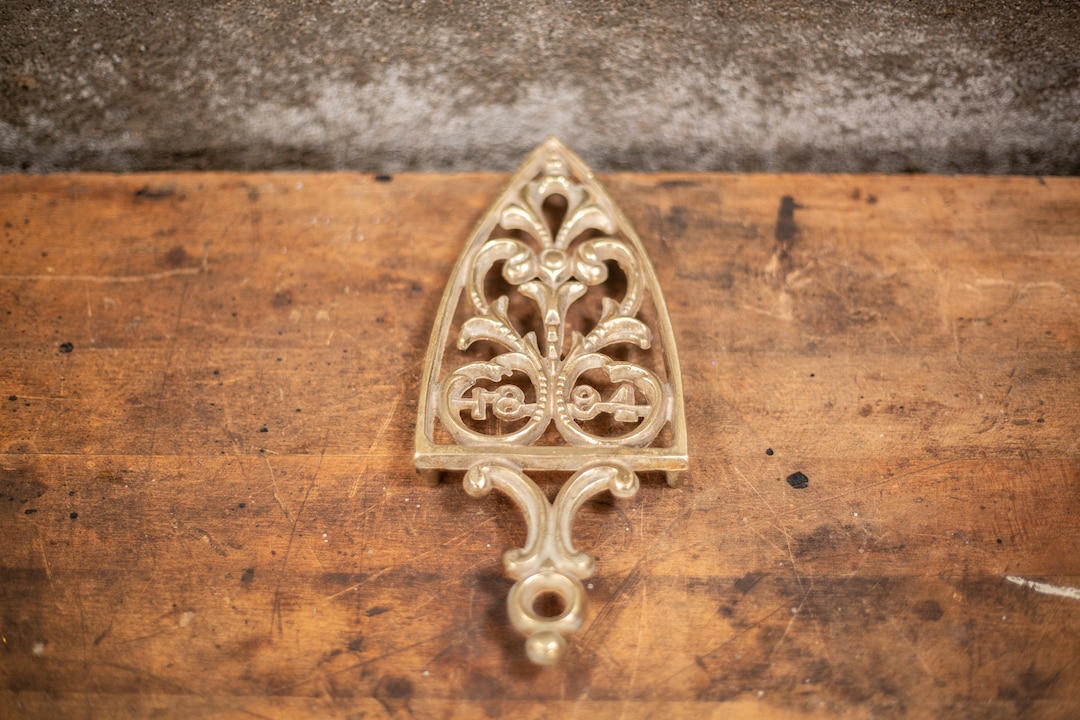 Brass Trivet Wilton 1894 Vintage Brass Trivet Hot Pad Plate Holder Etsy
