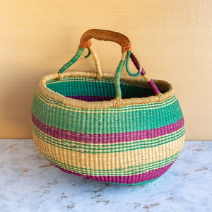 Vintage Sisal Woven Soft Sided Basket with Leather Handle, Grocery or Market Magazine Knitting Craft Storage image 7