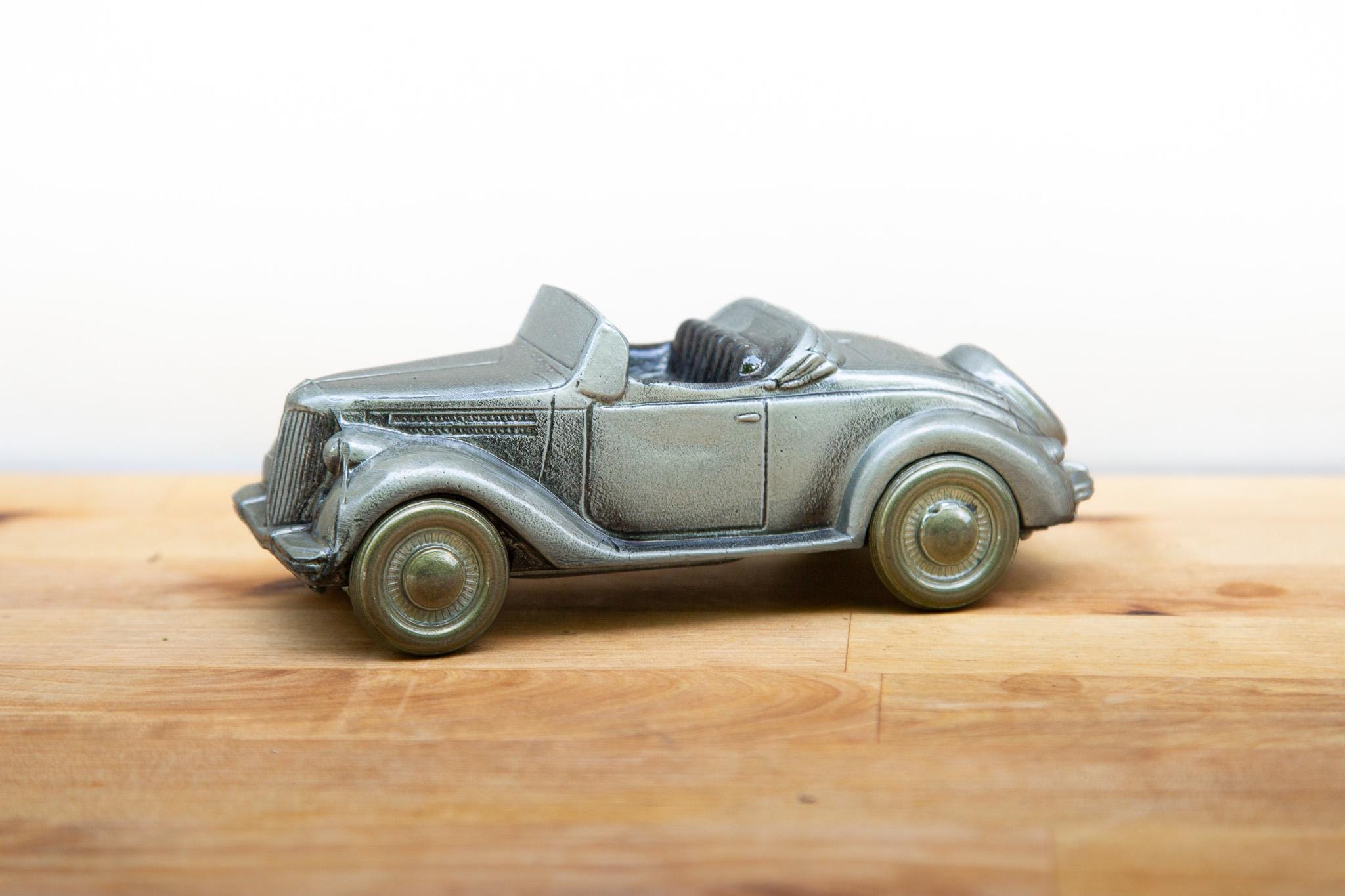 Ford Coin Bank - Etsy Canada