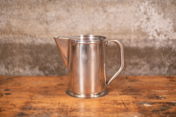 Vintage Stainless Restaurant Water Pitcher Pitcher With Ice Guard Diner  Style Metal Pitcher -  Israel