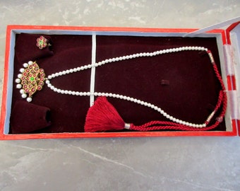 Buy Vintage Sukra Temple Jewellery Cabochons Pearl Silk Necklace