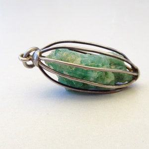 Vintage 1970s Raw Rough Green Crystal Bird Cage Wrapped Sterling Silver Pendant image 8