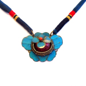 Vintage 1970s Laurel Burch Antique Chinese Qing Dynasty Kingfisher Feather Tourmaline Coral Pendant Silk Cord Necklace