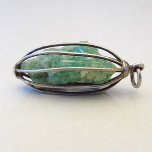 Vintage 1970s Raw Rough Green Crystal Bird Cage Wrapped Sterling Silver Pendant image 3