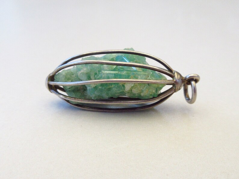 Vintage 1970s Raw Rough Green Crystal Bird Cage Wrapped Sterling Silver Pendant image 3