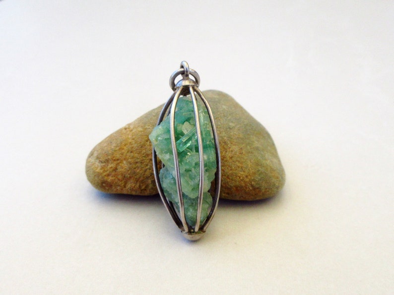 Vintage 1970s Raw Rough Green Crystal Bird Cage Wrapped Sterling Silver Pendant image 1