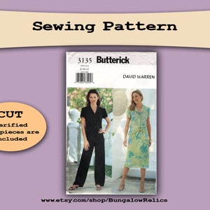 Op de afbeelding: Een vintage Butterick naaipatroon, met een vrouw in een zwarte jumpsuit en een andere in een groene bloemenjurk. Het patroon bevat de tekst "Sewing Pattern" en "CUT Verified ALL pieces are included."
