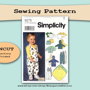 Pode incluir: Padrão de costura Simplicity 9275, sem cortar e dobrado de fábrica. O padrão inclui instruções para fazer roupas infantis, incluindo macacões, jaquetas e uma toalha com capuz. Tamanho A, XXS, XS, S, M e L.