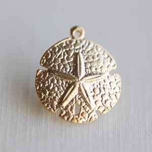 Vermeil Sand Dollar Charms 02 18k gold over sterling silver, nautical round pendant, beach themed, 18mm image 2