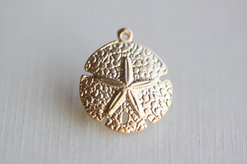 Vermeil Sand Dollar Charms 02 18k gold over sterling silver, nautical round pendant, beach themed, 18mm image 2