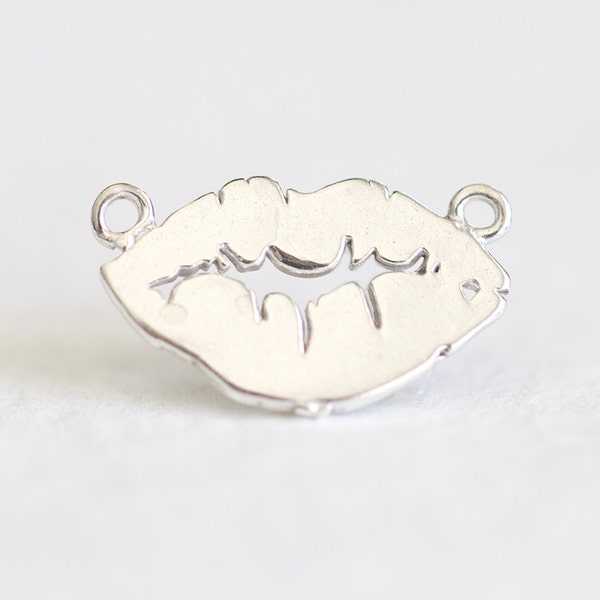 2pcs Sterling Silver XOXO Kissing Lips Connector Charm - 925 silver, mwah muah, hugs and kisses, friendship affection faith love, spacer