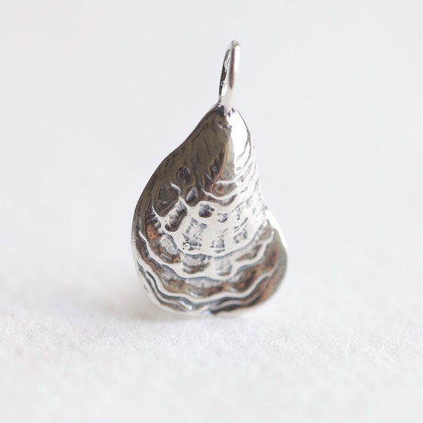 Sterling Silver Oyster Shell Charm 01 - 925 sterling silver, sea life oyster shell charm with large bail