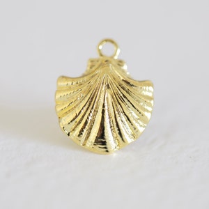 Glossy Vermeil Gold Shell Charm 08 - sea life nautical beach charm, 18 karat gold plated over sterling silver