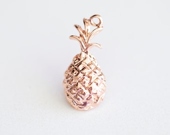 The Rose & Silver Company Women 925 Sterling Silver Pineapple Shaped Charm with Clip On Clasp RS0358