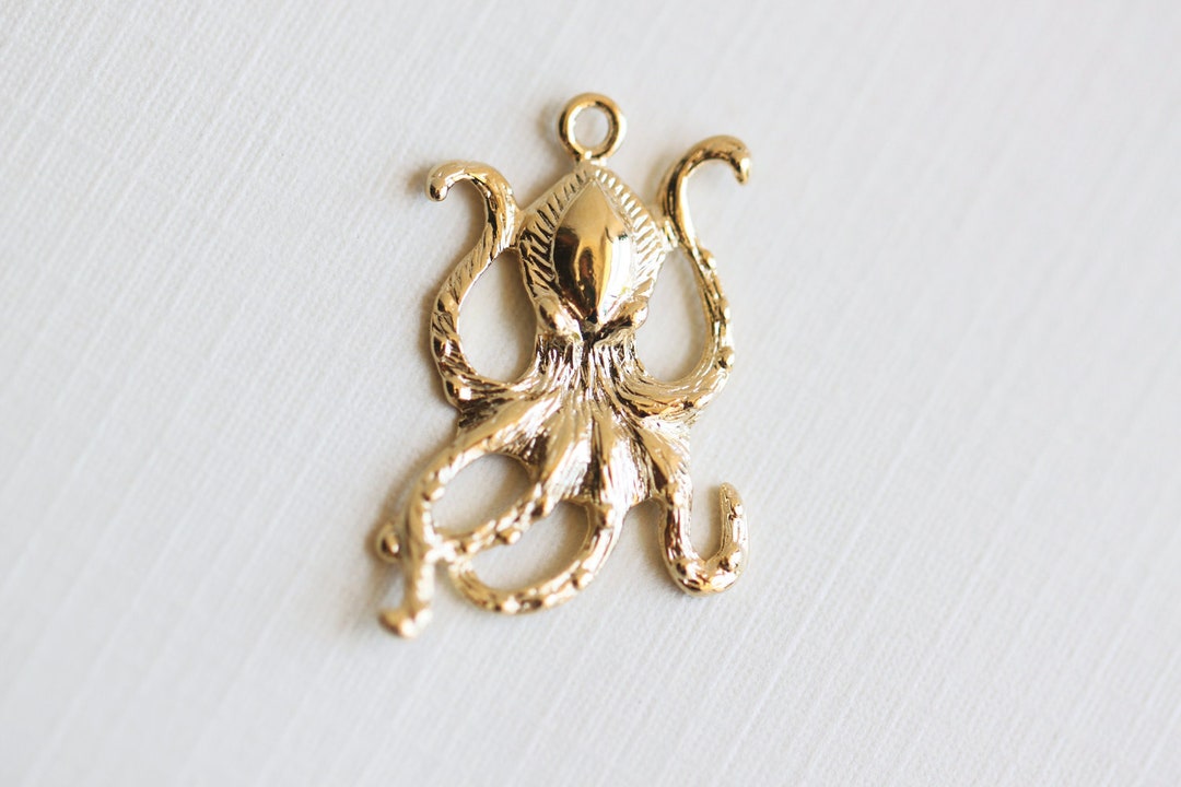 Pendentif Pieuvre En Corail Et Or 18 Carats - Bijou Occasion, Design Marin Original
