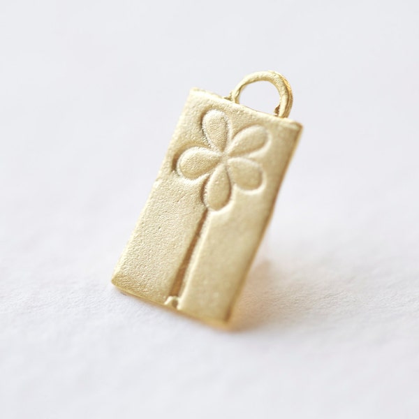 Vermeil Gold Rectangle Daisy Flower Tag Pendant - 18k gold plated over 925 sterling silver