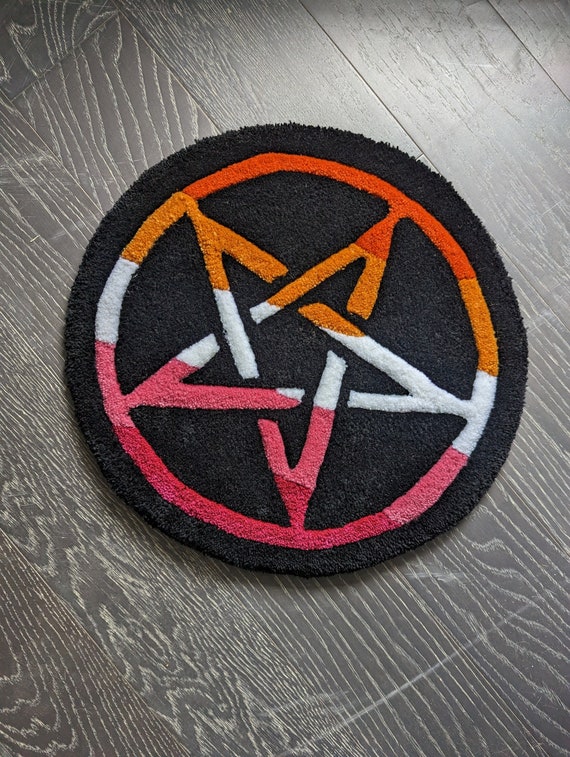 Small Pentagram / Pentacle Lesbian Pride Tuft Rug