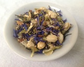 Jenny es Jasmin grün (Genmaicha mit Jasmin, Kornblume und Muskatnuss)