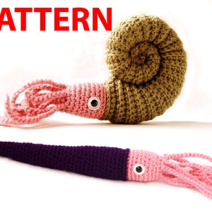 Op de afbeelding: Haakpatroon voor een pluche amigurumi-nautilus met een roze en paarse body en tentakels. Het patroon bevat instructies voor het maken van de nautilus-schelp, het lichaam en de tentakels.