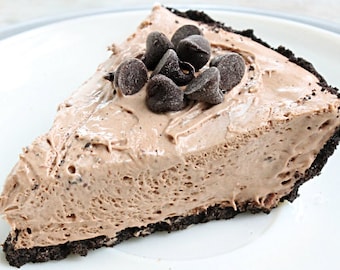 EASY No Bake 3-Ingredient Chocolate Pie RECIPE