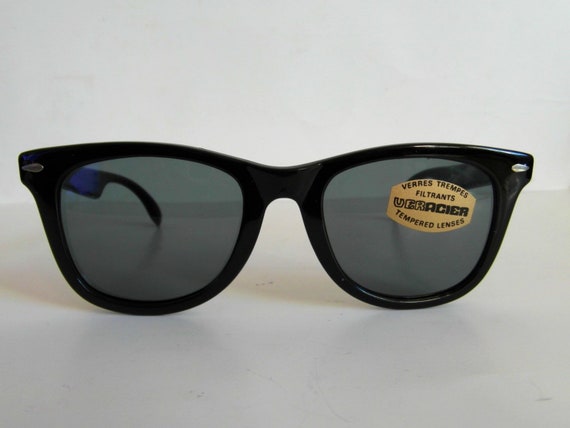 old school wayfarer sunglasses