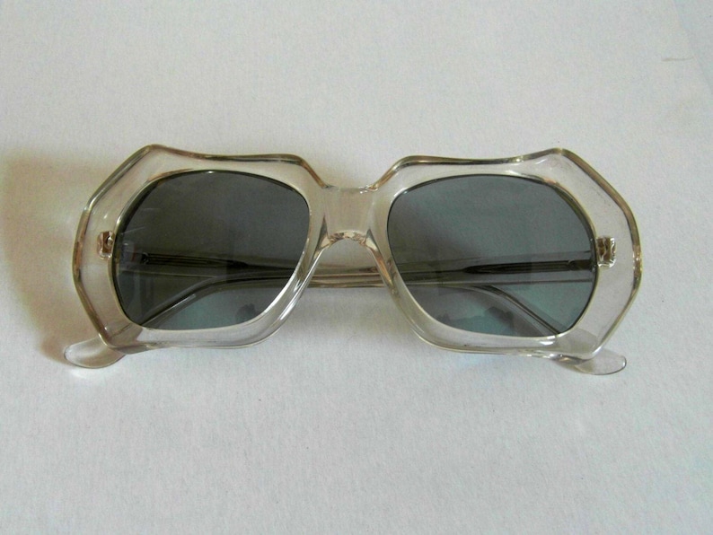 Vintage Clear Curvy Hexagonal Sunglasses image 4