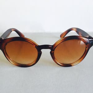 Vintage Karamell Braun Schildpatt Keyhole Runde Sonnenbrille