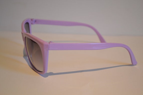 Vintage Mauve/Lilac Ladies Sunglasses - image 2